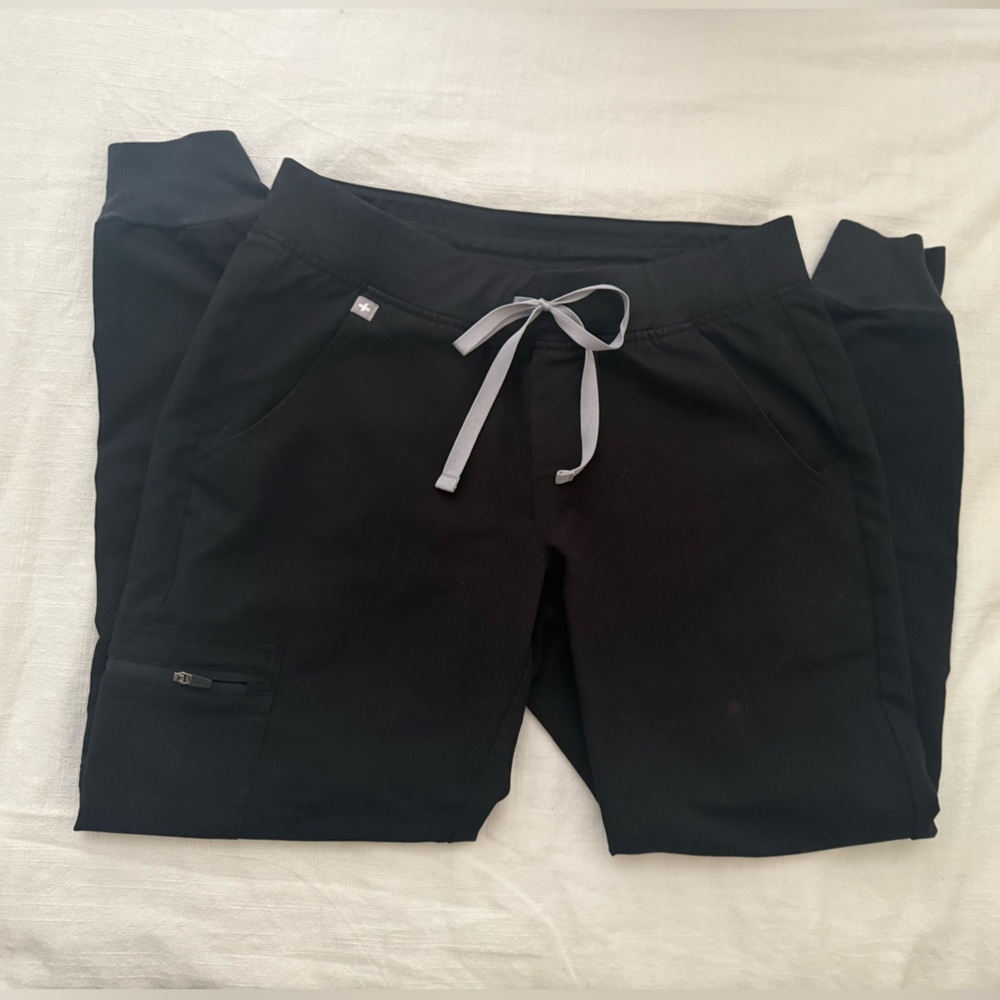 Figs Zamora Scrub Joggers- Black, Small Petite